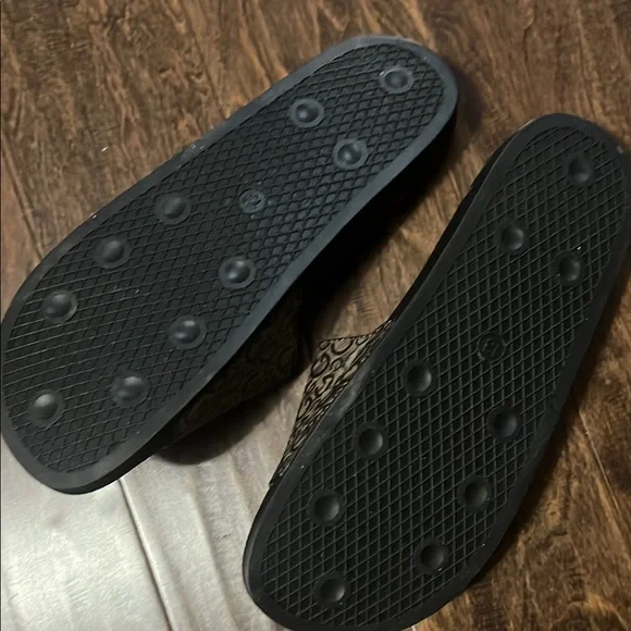 Brown and Black Patterned Slides - Picture 3 of 3
